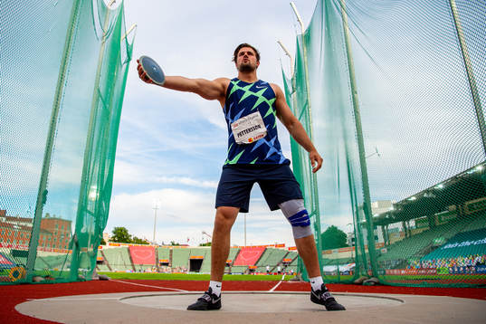 Simon Pettersson of Sweden
