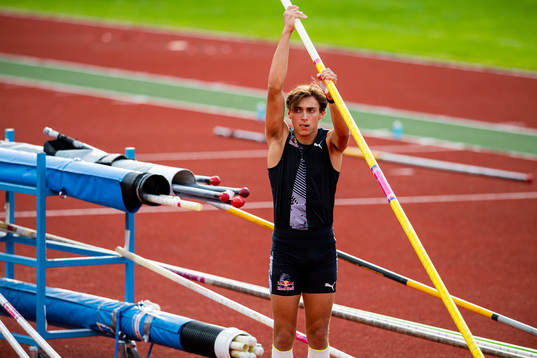Armand Duplantis of Sweden