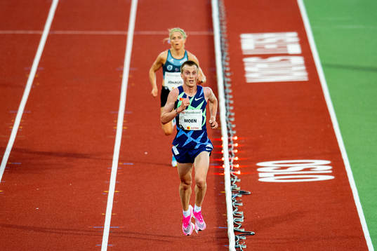 Sondre Nordstad Moen and Therese Johaug of Norway