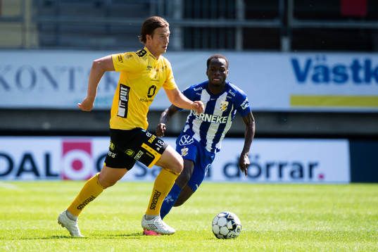 Elfsborgs Simon Olsson och IFK Göteborgs Alhassan Yusuf