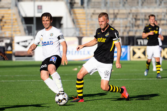 s Sebastian Larsson