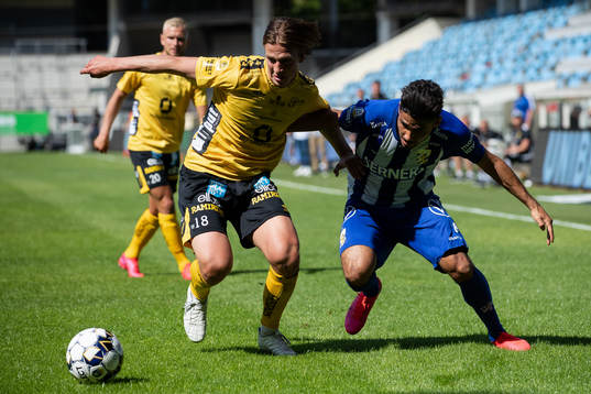 Elfsborgs Simon Olsson och IFK Göteborgs Hosam Aiesh