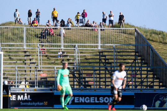Bläddra bland fler bilder av Fotboll, Allsvenskan, Falkenberg - Häcken