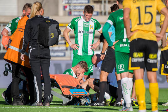 Hammarbys Richard Magyar har ont och får vård