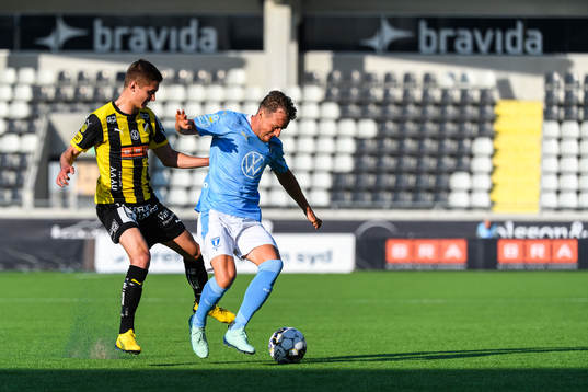 Häckens Leo Bengtsson och Malmö FFs Eric Larsson