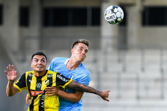 Häckens Ahmed Yasin och Malmö FFs Jonas Knudsen