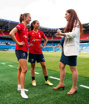 Caroline Graham Hansen and Ingrid Moe Wold of the Norwegian