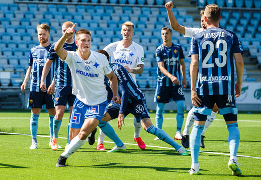 IFK Norrköpings Rasmus Stensbæk Lauritsen jublar