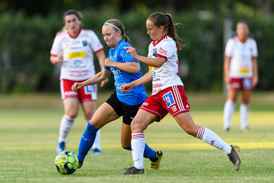 Halmstads Nelli Evald och Halmias Céline Gysenius