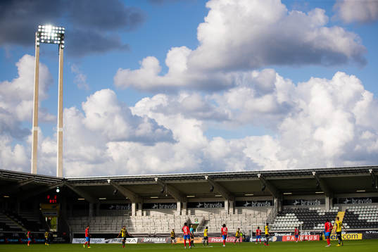 Tomma läktare på Bravida Arena