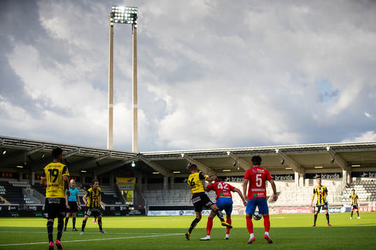 Tomma läktare på Bravida Arena