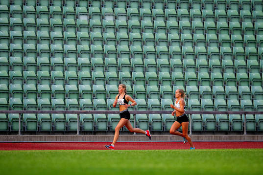 Andrea Modin Engesæth and Malin Edland of Norway compete