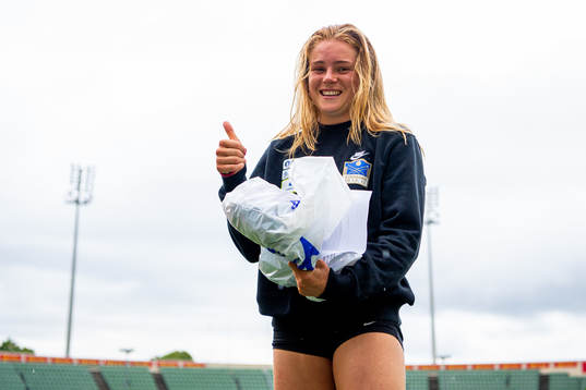 Henriette Jæger celebrates