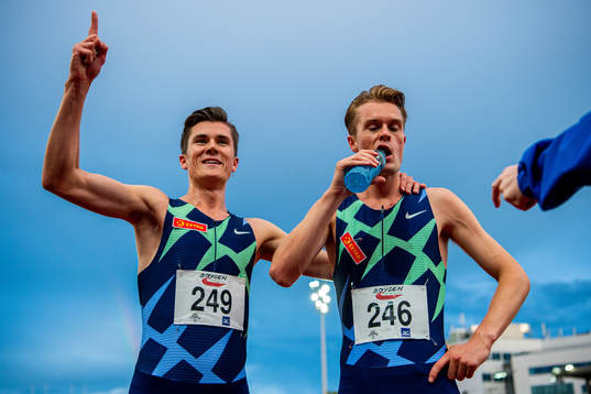 Jakob Ingebrigtsen and Filip Ingebrigtsen celebrate