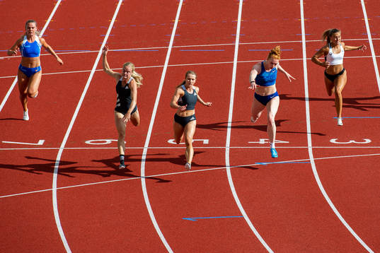 Tonje Fjellet Kristiansen, Astrid Glenner-Frandsen, Helene