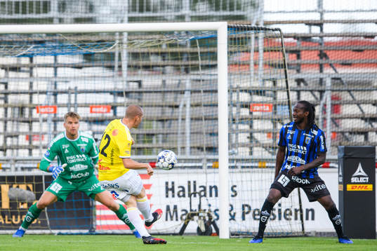Falkenbergs Christoffer Carlsson