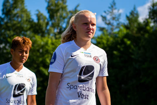 Linnea Laupstad of Arna-Bjørnar