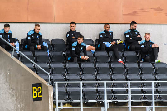 Malmö FFs Ola Toivonen på bänken mfl