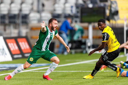 Hammarbys Muamer Tankovic reagerar