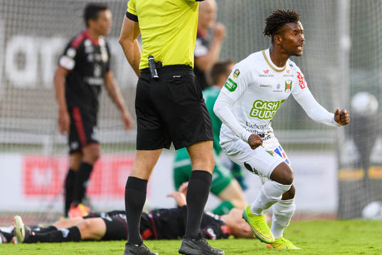 Varbergs Adama Fofana jublar