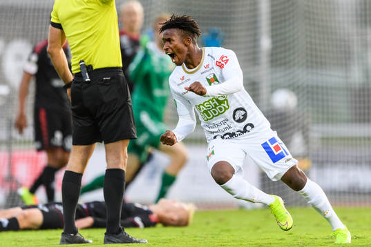 Varbergs Adama Fofana jublar