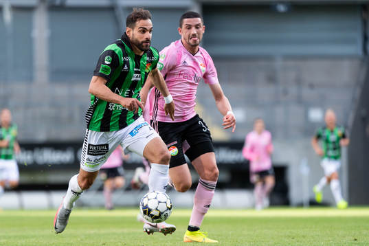 GAIS Mervan Celik jagas av Dalkurds Irfan Jasarevic