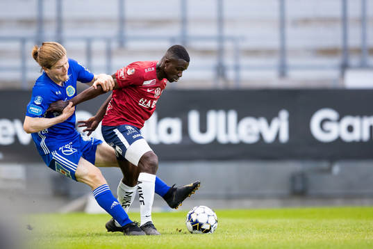 Sundsvalls Oliver Berg och Örgrytes Bubacarr Jobe