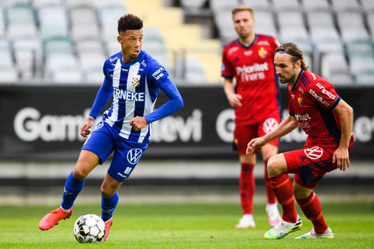 IFK Göteborgs Tobias Sana och Djurgårdens Kevin Walker