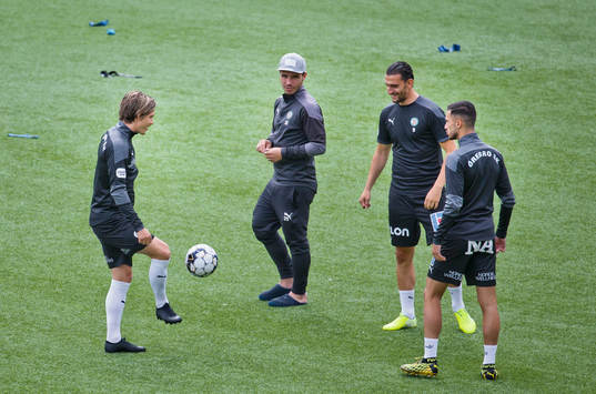 Örebros Robin Book, Nordin Gerzic, Agon Mehmeti och Simon