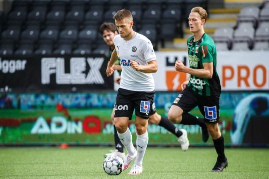 Örebros Benjamin Hjertstrand och Varbergs Alexander