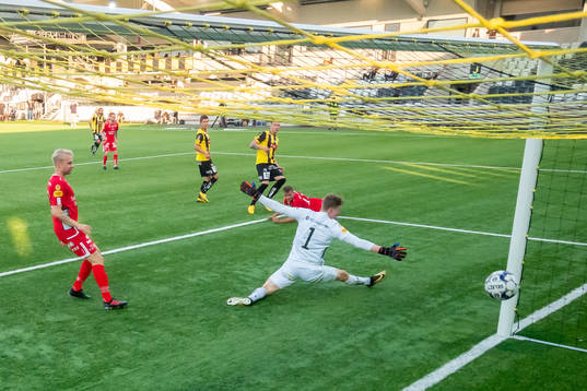 Häckens Alexander Söderlund gör 3-0 bakom Elfsborgs
