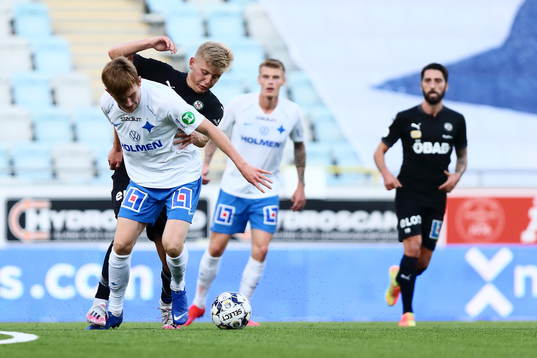 Örebros Dennis Collander och IFK Norrköpings Ísak