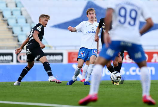 Örebros Dennis Collander och IFK Norrköpings Ísak