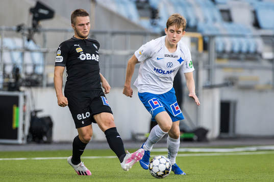 Örebros Benjamin Hjertstrand och IFK Norrköpings Ísak