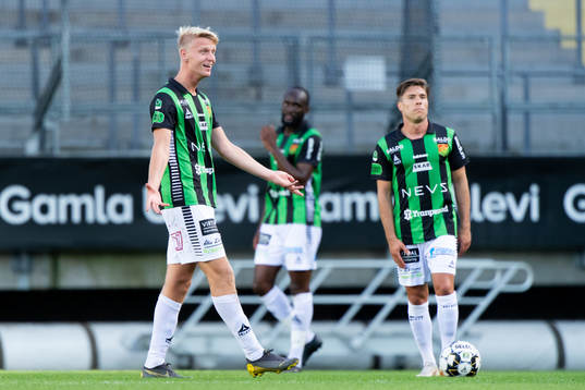 GAIS Joackim Åberg reagerar mot domaren