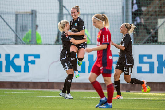 Göteborgs Julia Roddar jublar