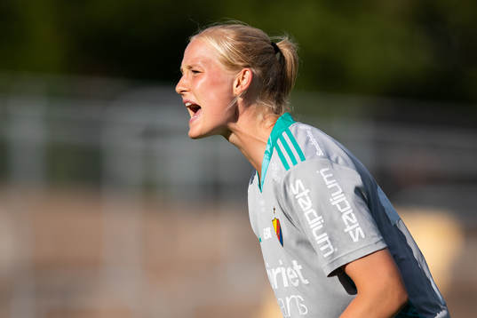 Djurgårdens målvakt Kathrine Østergaard Larsen
