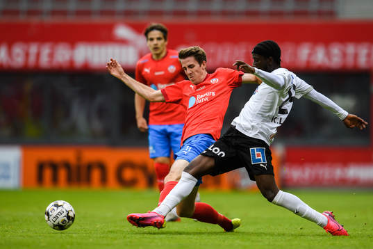 Helsingborgs Adam Eriksson och Örebros Jack Lahne