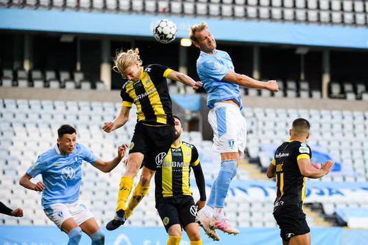 Hammarbys Gustav Ludwigson och Malmö FFs Ola Toivonen