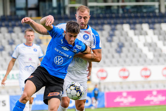 Halmstads Emil Tot Wikström och Akropolis Sotirios