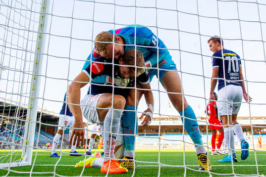 Goalkeeper Viljar Myhra of Strømsgodset celebrates