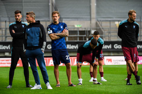 Malmö FFs tränare Jon Dahl Tomasson och målvakt Johan