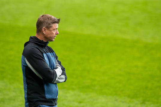 Malmö FFs tränare Jon Dahl Tomasson deppar