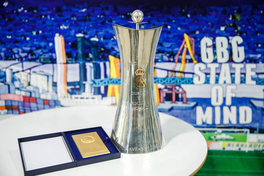 Gustaf VI Adolfs pokal samt guldmedalj