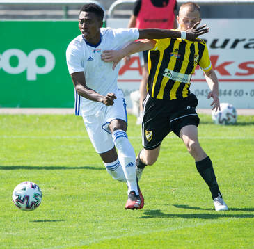 Bläddra bland fler bilder av Fotboll IFK Hässleholm - Asarum
