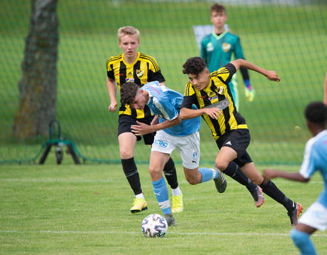 IFK Hässleholms Ali Reza Nazari  i matchen mellan IFK