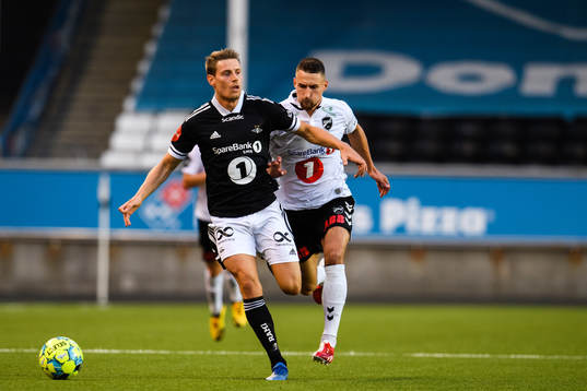 Kristoffer Zachariassen of Rosenborg and Elbasan Rashani of