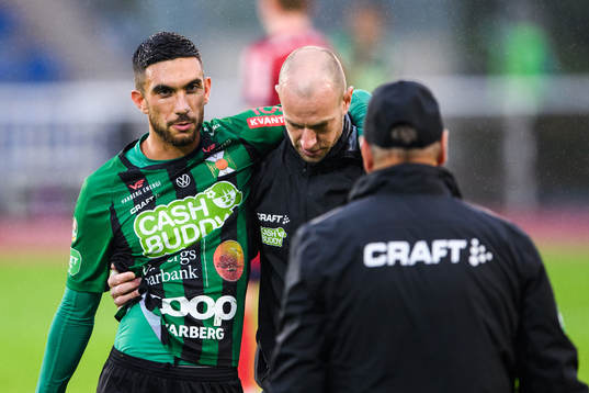 Varbergs Daniel Krezic lämnar planen