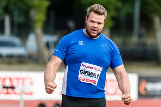 Daniel Ståhl, Spårvägen, jublar när han