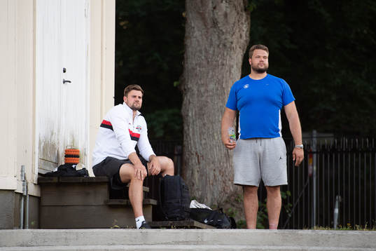Diskuskastarna Simon Pettersson och Daniel Ståhl
